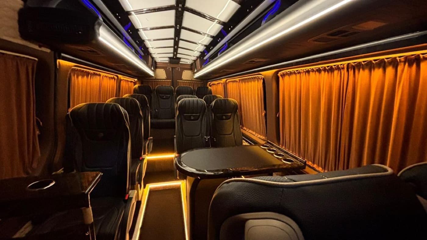 Mercedes Sprinter (14 мест) — фото 3